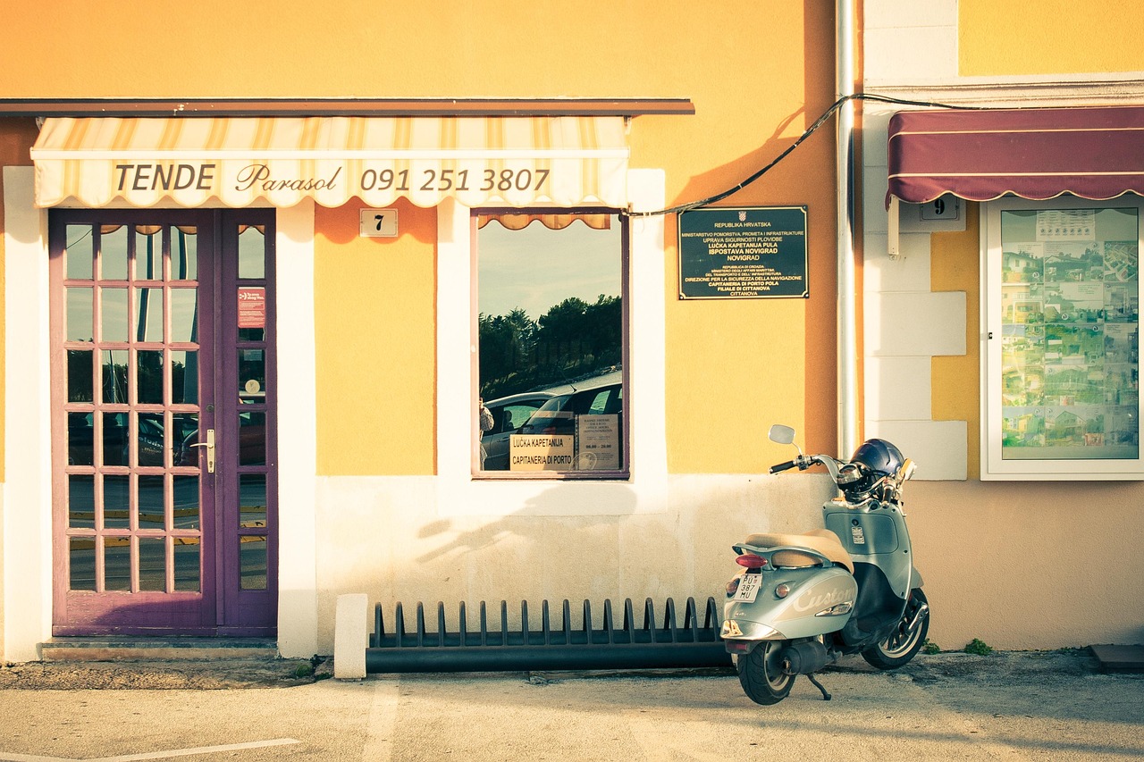 자사몰(독립몰) 앱 서비스 플랫폼으로 경쟁력있는 비즈니스로 성장하세요.